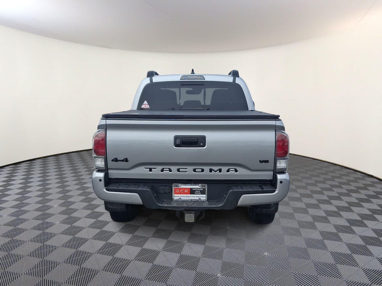 Thumbnail: 2023 Toyota Tacoma - 7