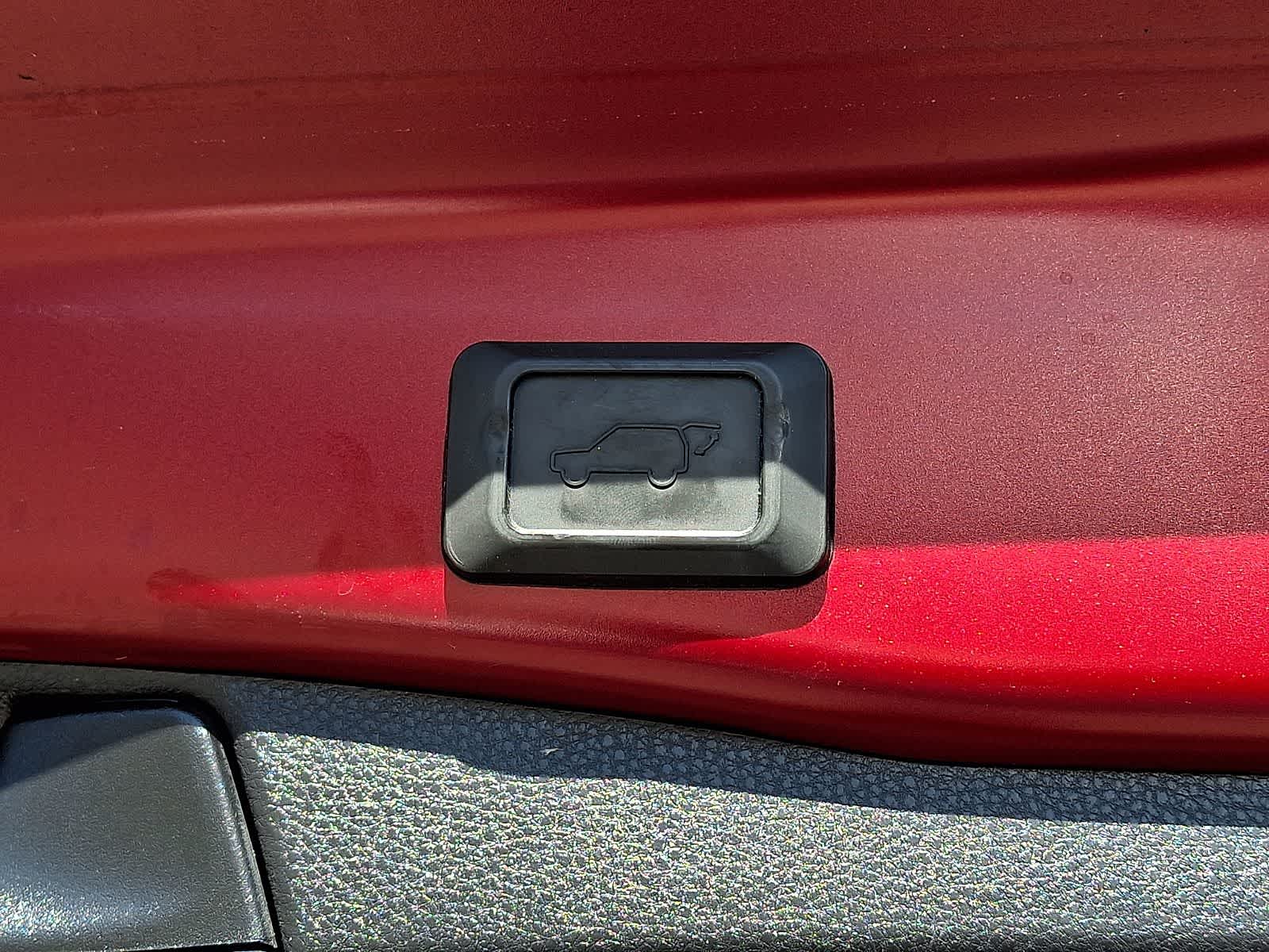 Thumbnail: 2019 Toyota RAV4 - 32