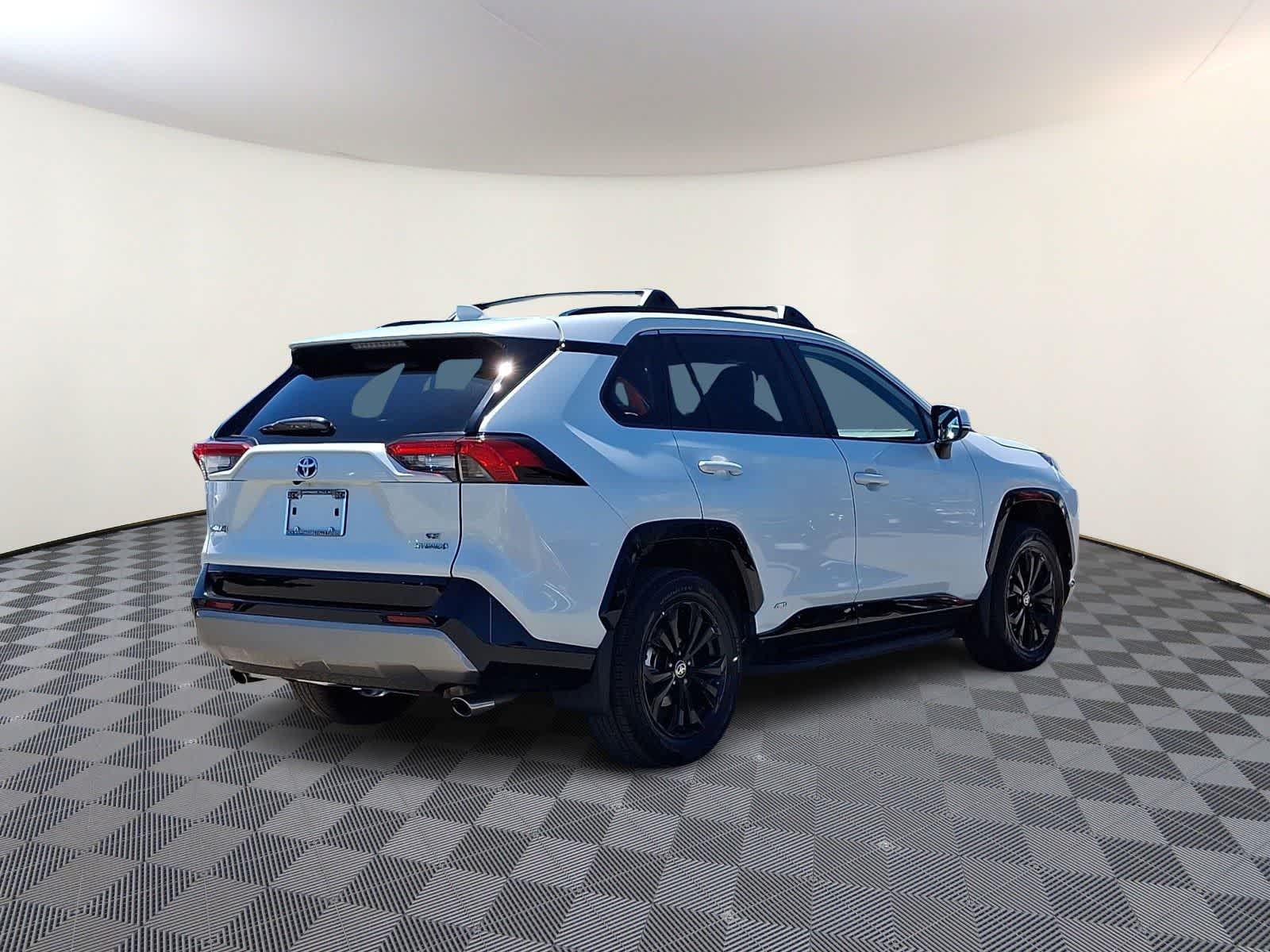 Thumbnail: 2024 Toyota RAV4 - 6