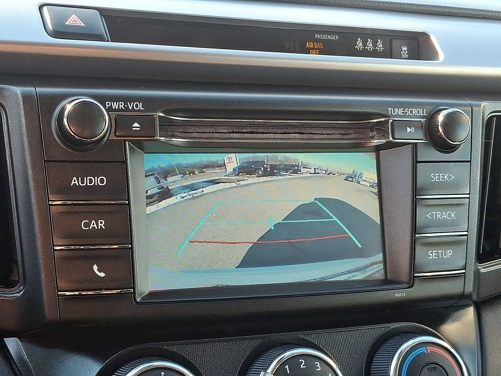 Thumbnail: 2018 Toyota RAV4 - 19