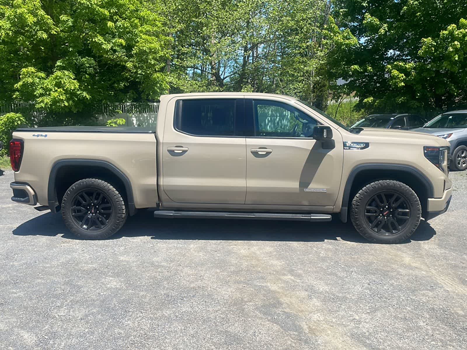 Thumbnail: 2023 GMC Sierra 1500 - 9
