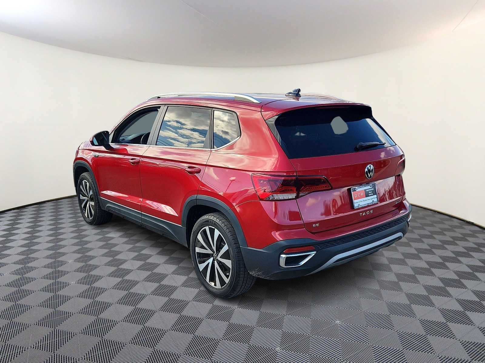 Thumbnail: 2022 Volkswagen Taos - 7