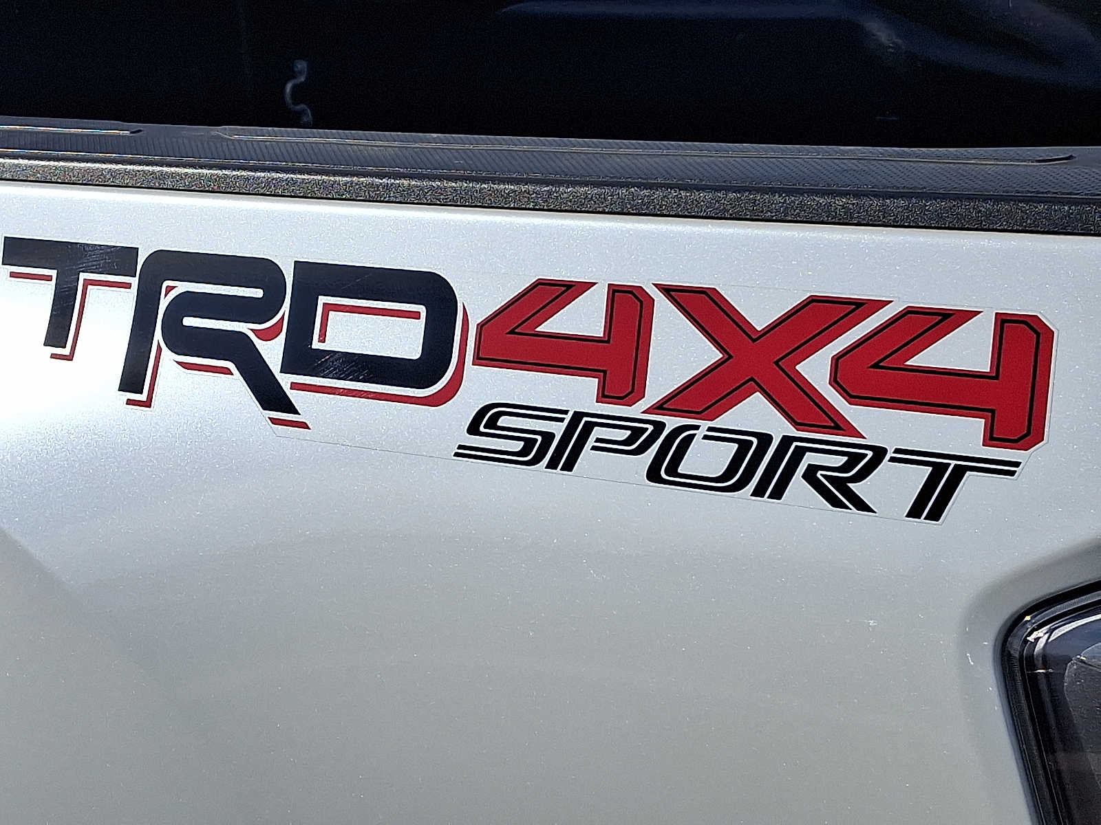 Thumbnail: 2022 Toyota Tacoma - 32