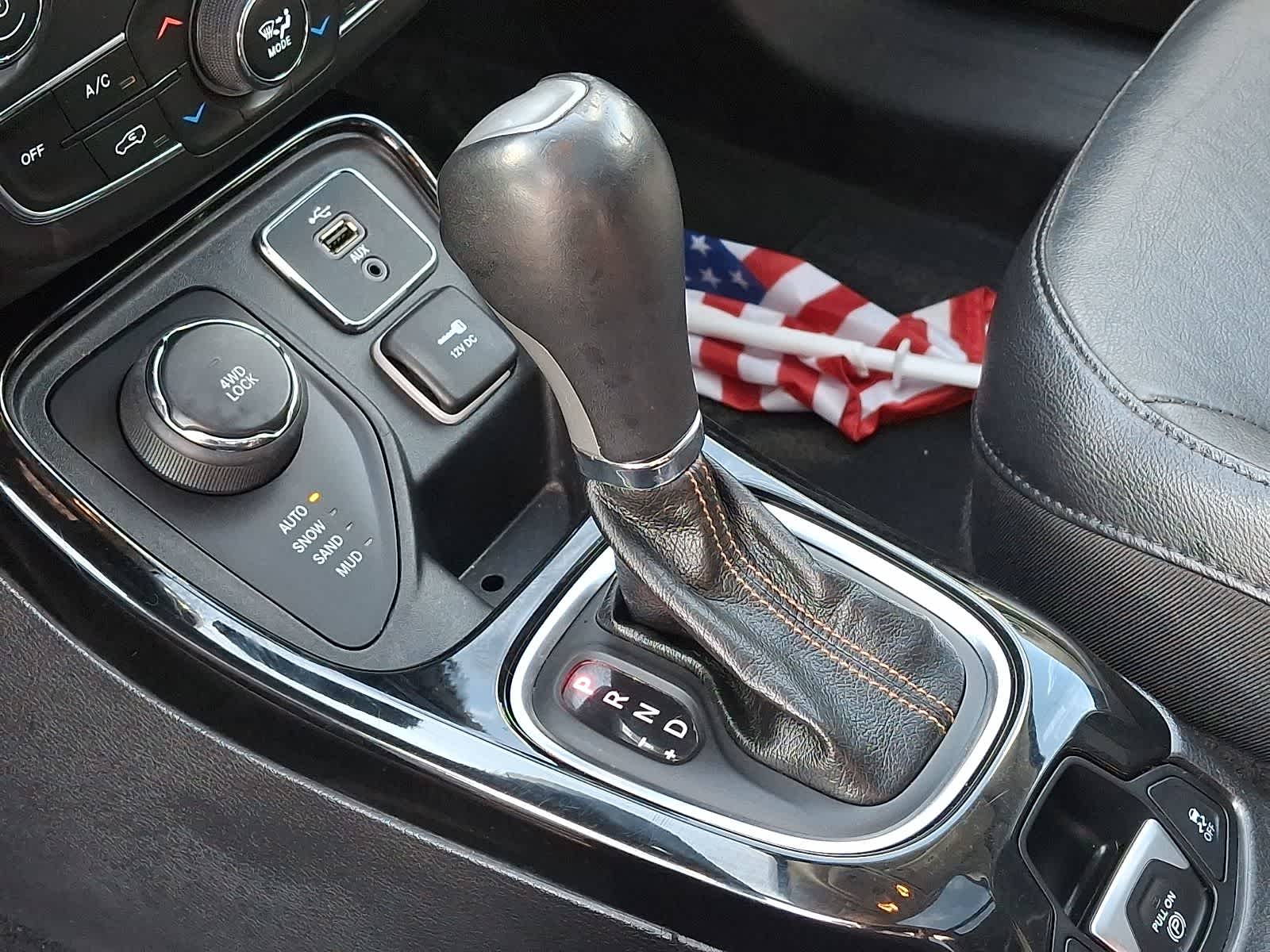 Thumbnail: 2017 Jeep Compass - 15