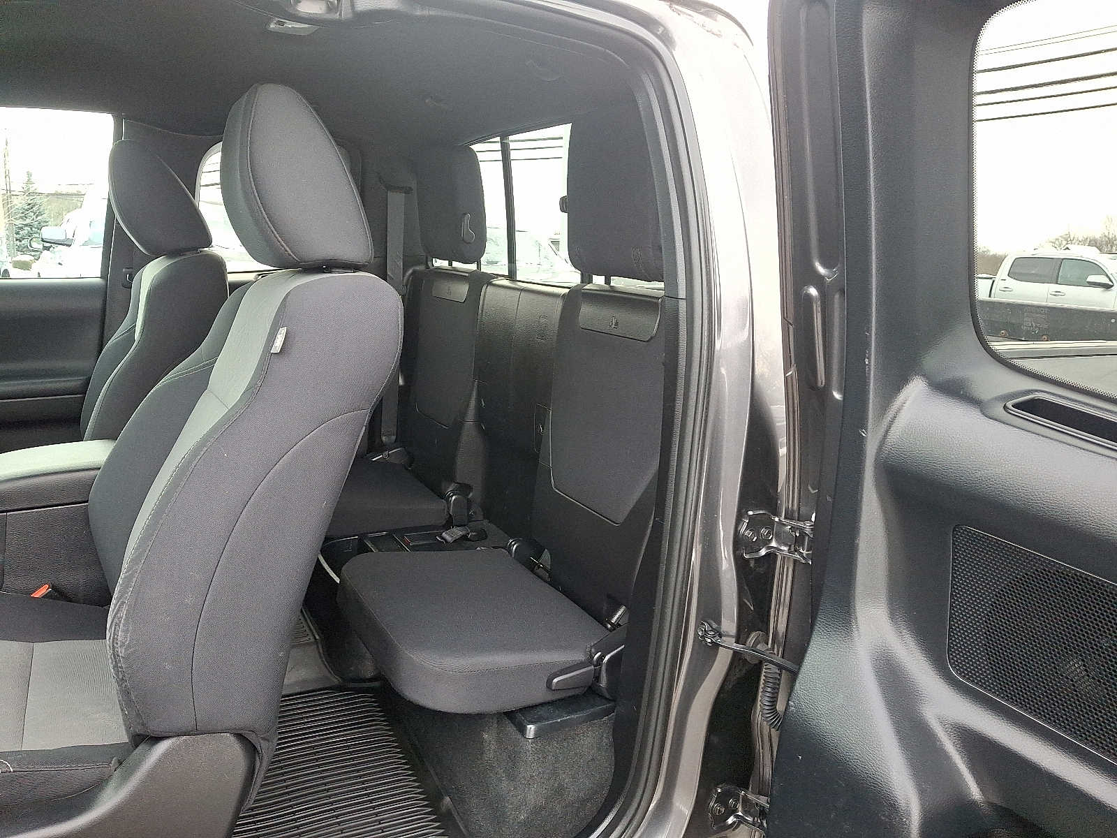 Thumbnail: 2021 Toyota Tacoma - 13