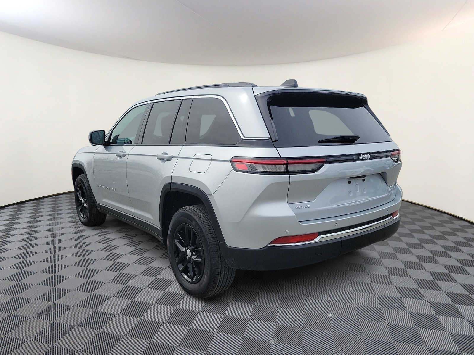 Thumbnail: 2025 Jeep Grand Cherokee - 7