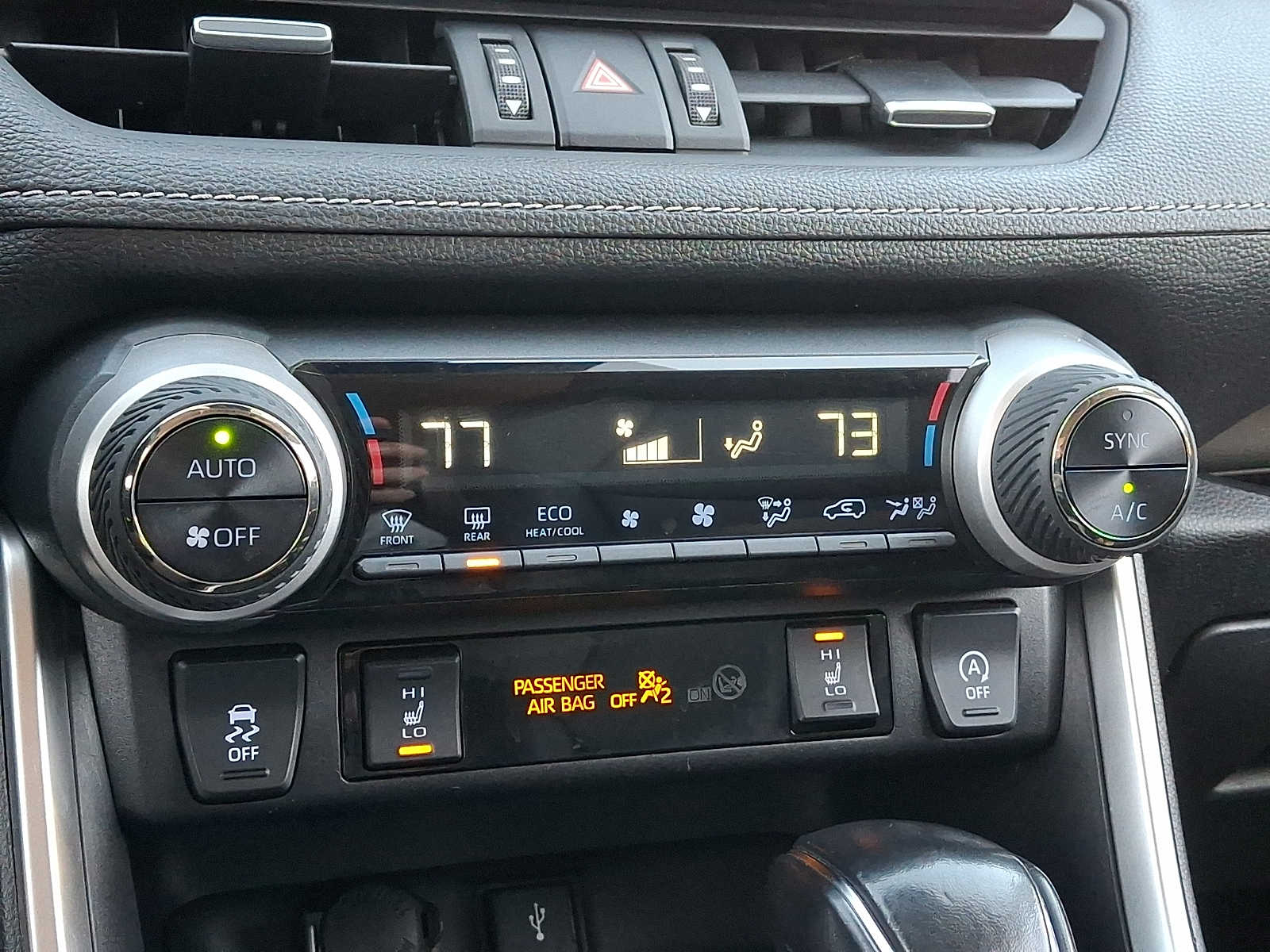 Thumbnail: 2021 Toyota RAV4 - 19