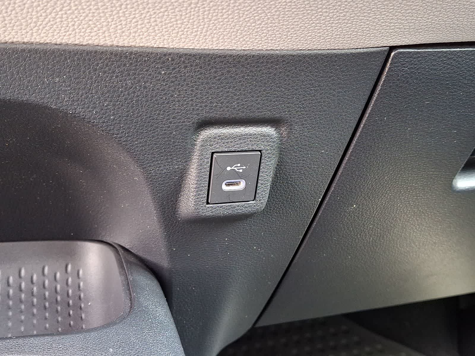 Thumbnail: 2024 Toyota Corolla - 28