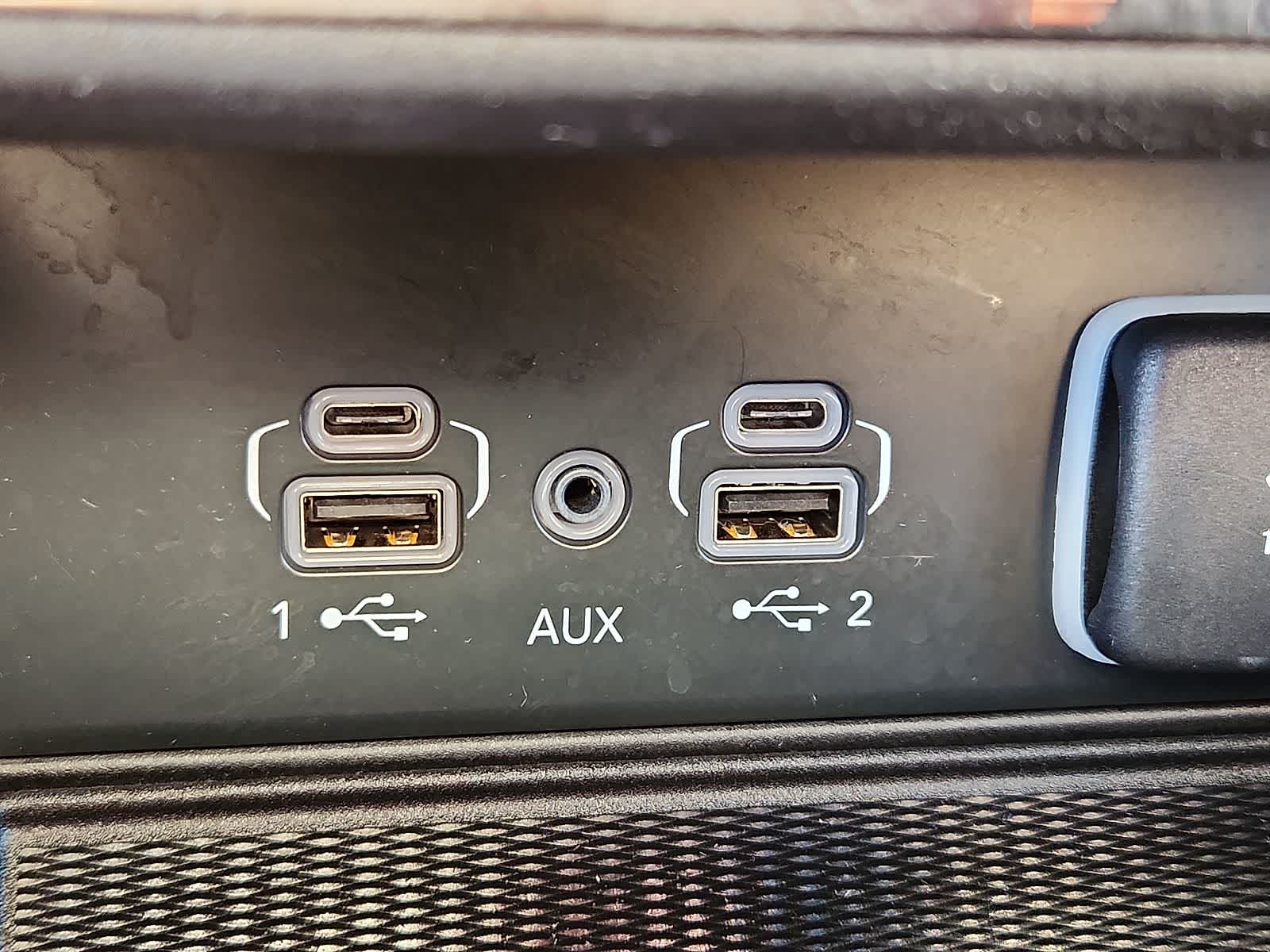 Thumbnail: 2023 Jeep Grand Cherokee - 21