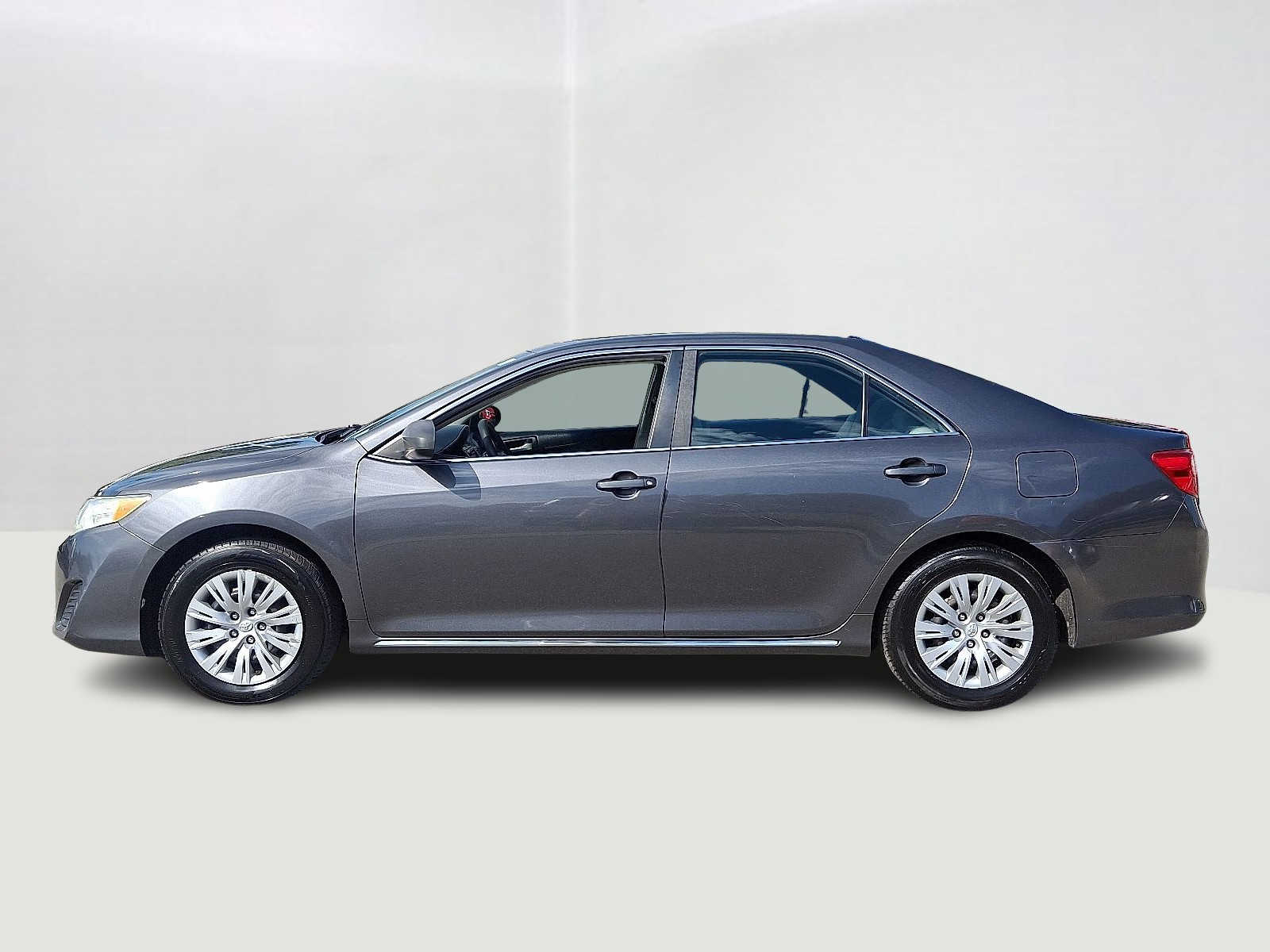 Thumbnail: 2012 Toyota Camry - 9