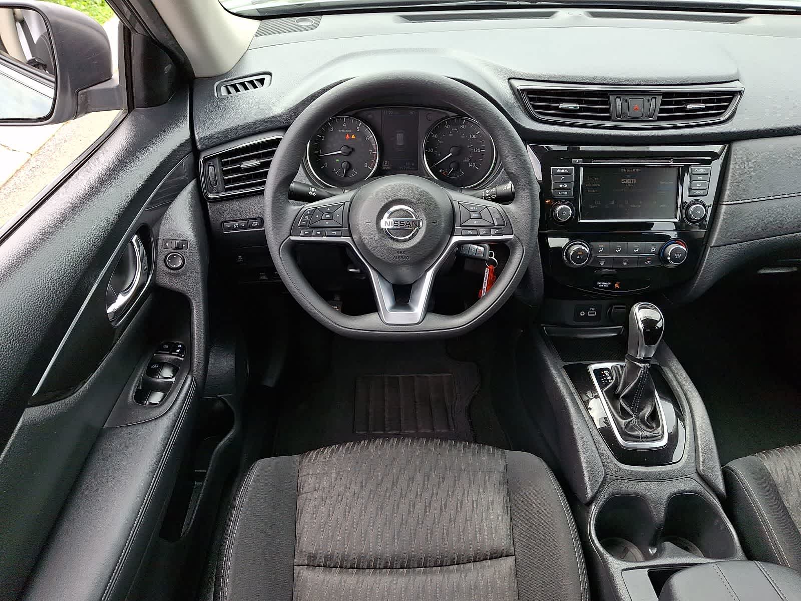 Thumbnail: 2018 Nissan Rogue - 13