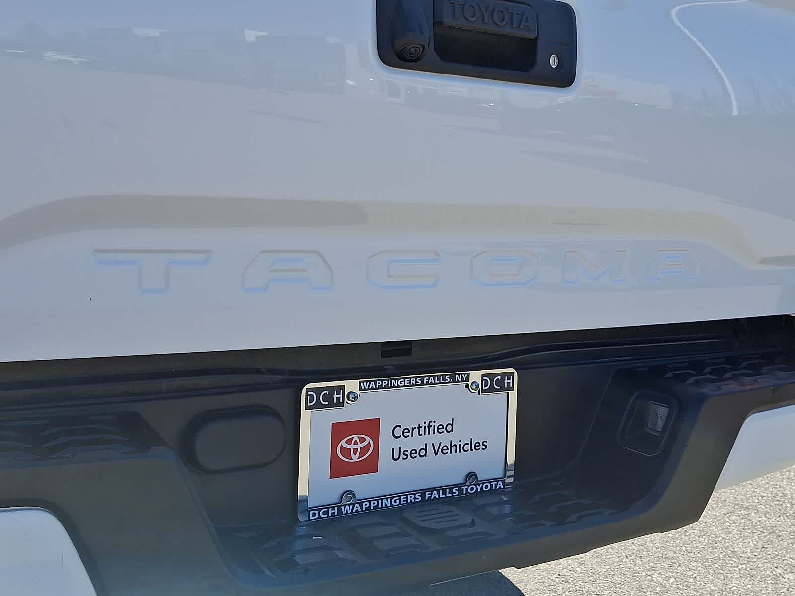 Thumbnail: 2023 Toyota Tacoma - 31