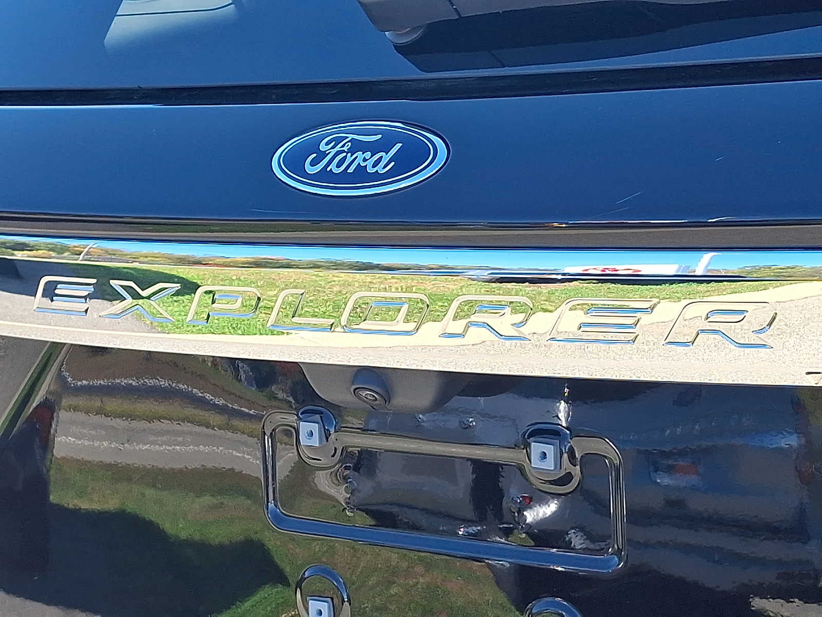 Thumbnail: 2023 Ford Explorer - 30