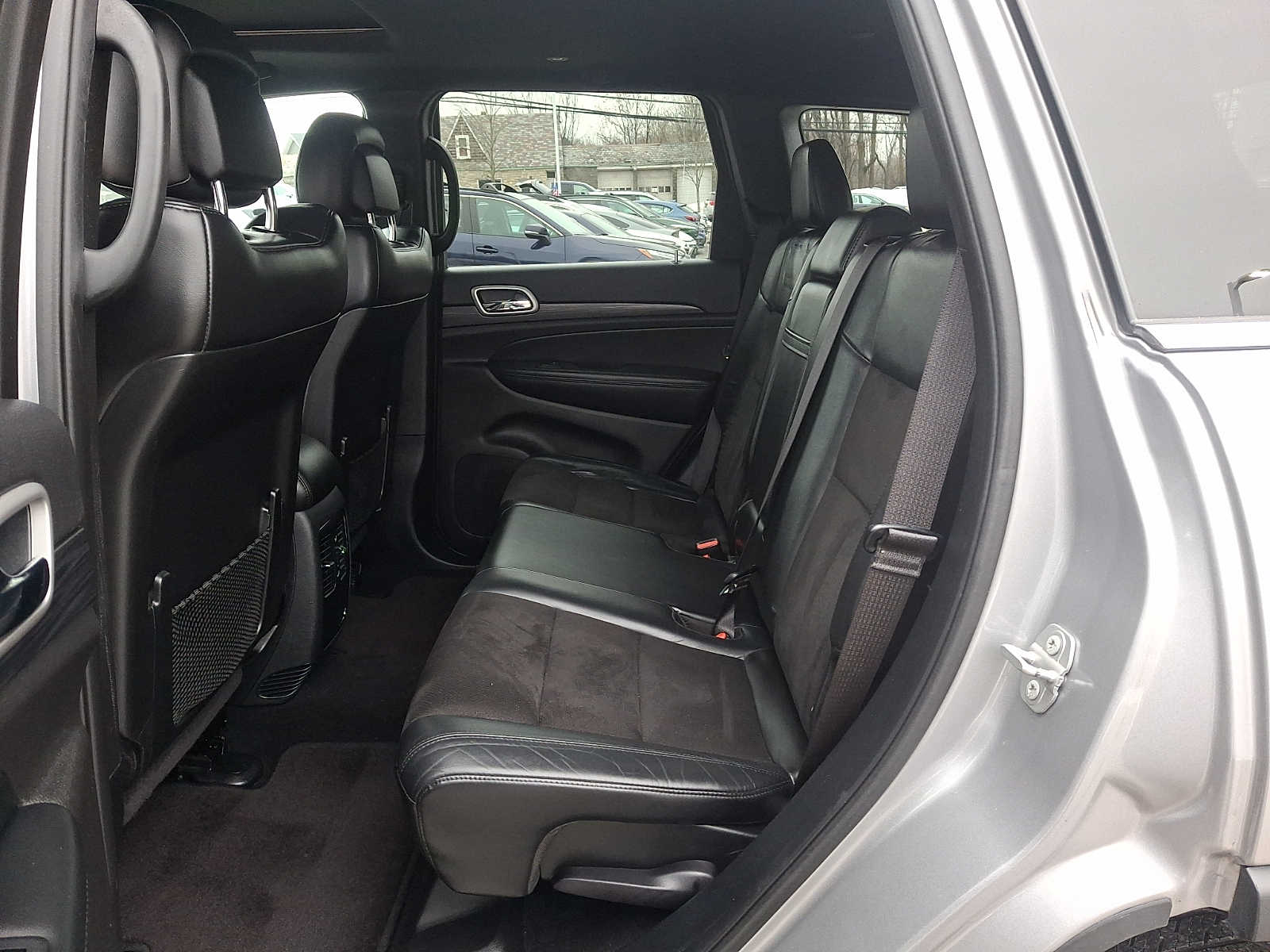 Thumbnail: 2020 Jeep Grand Cherokee - 11