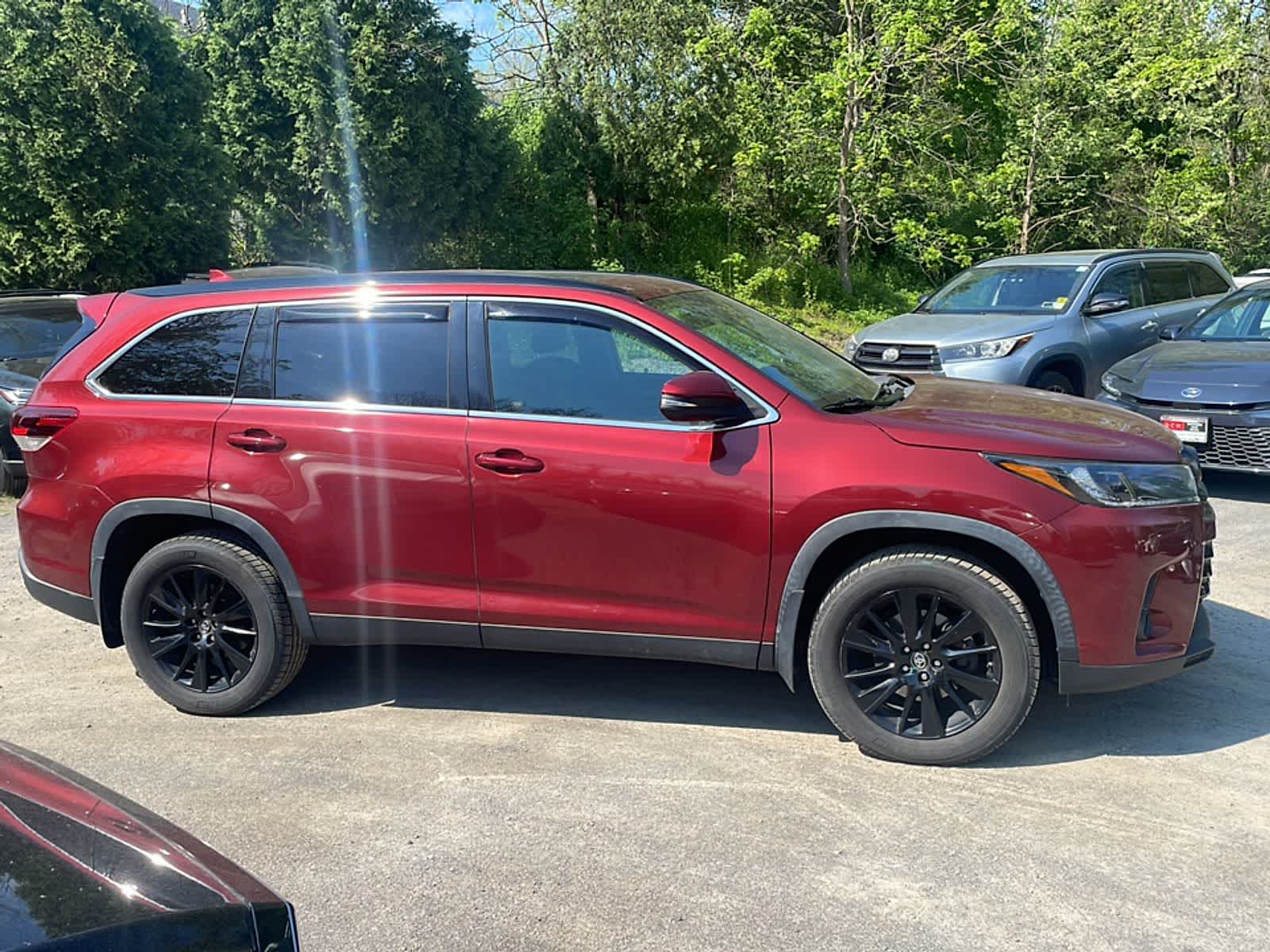 Thumbnail: 2019 Toyota Highlander - 10