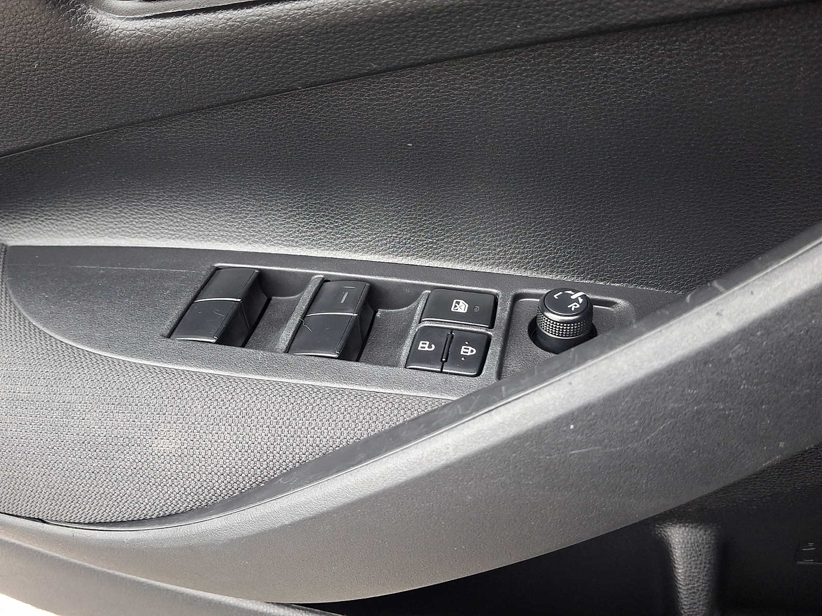 Thumbnail: 2024 Toyota Corolla - 26