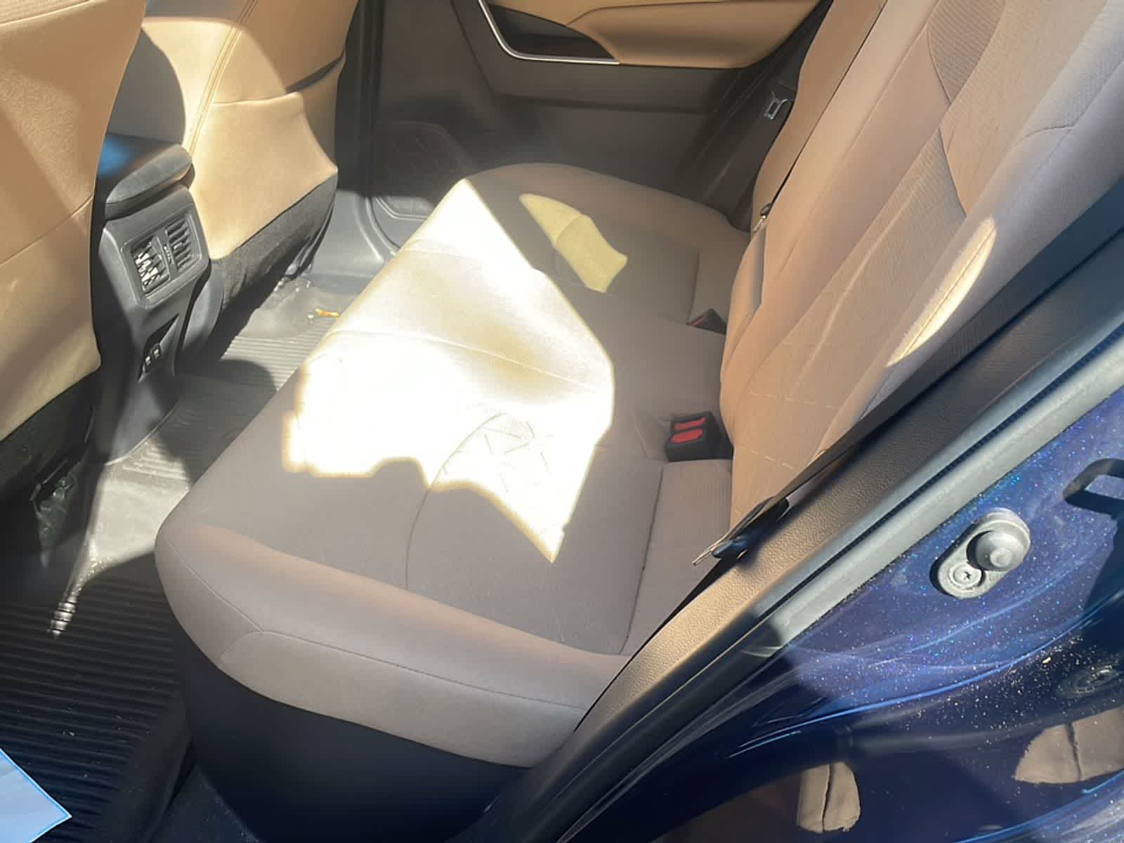 Thumbnail: 2021 Toyota RAV4 - 21