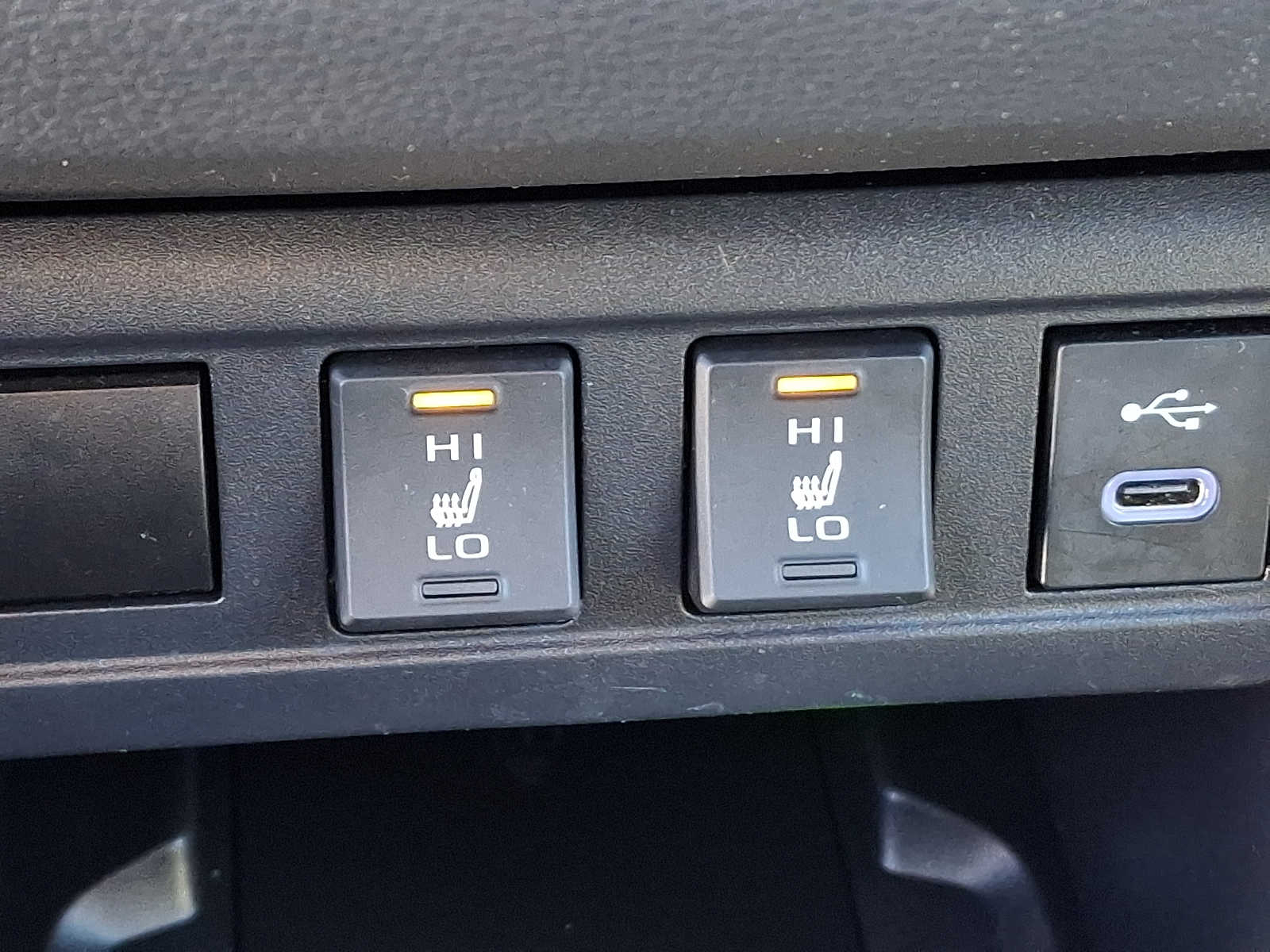 Thumbnail: 2025 Toyota Corolla Cross - 26