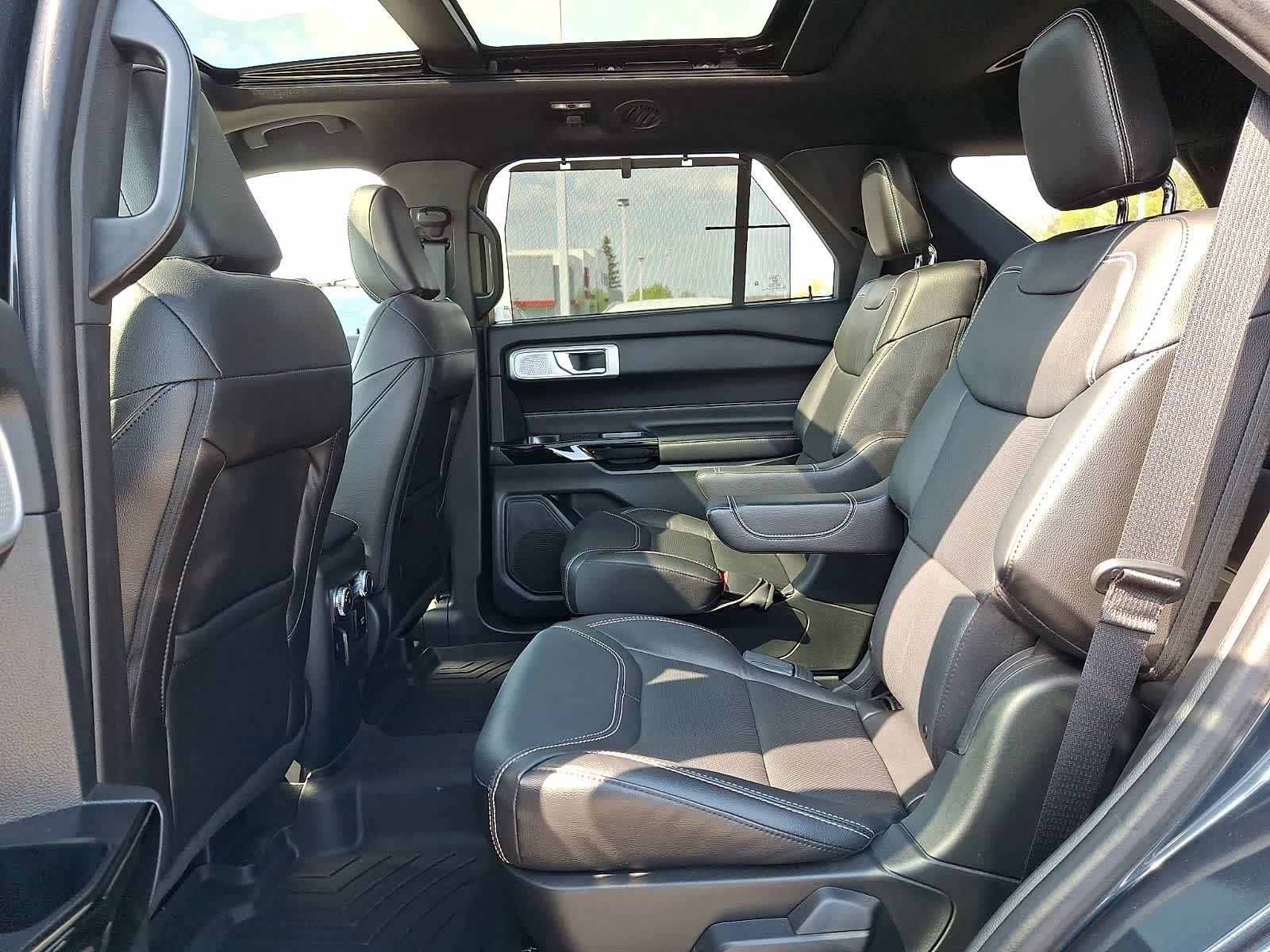 Thumbnail: 2022 Ford Explorer - 11