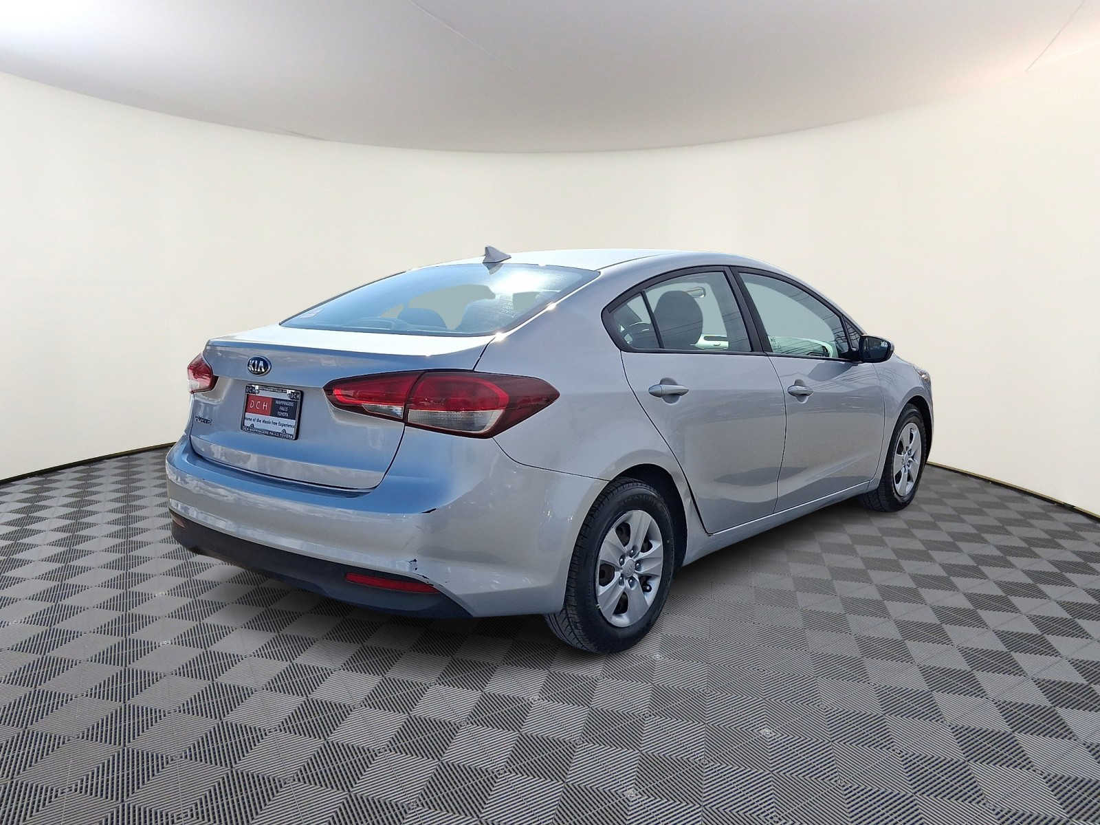 Thumbnail: 2017 Kia Forte - 5