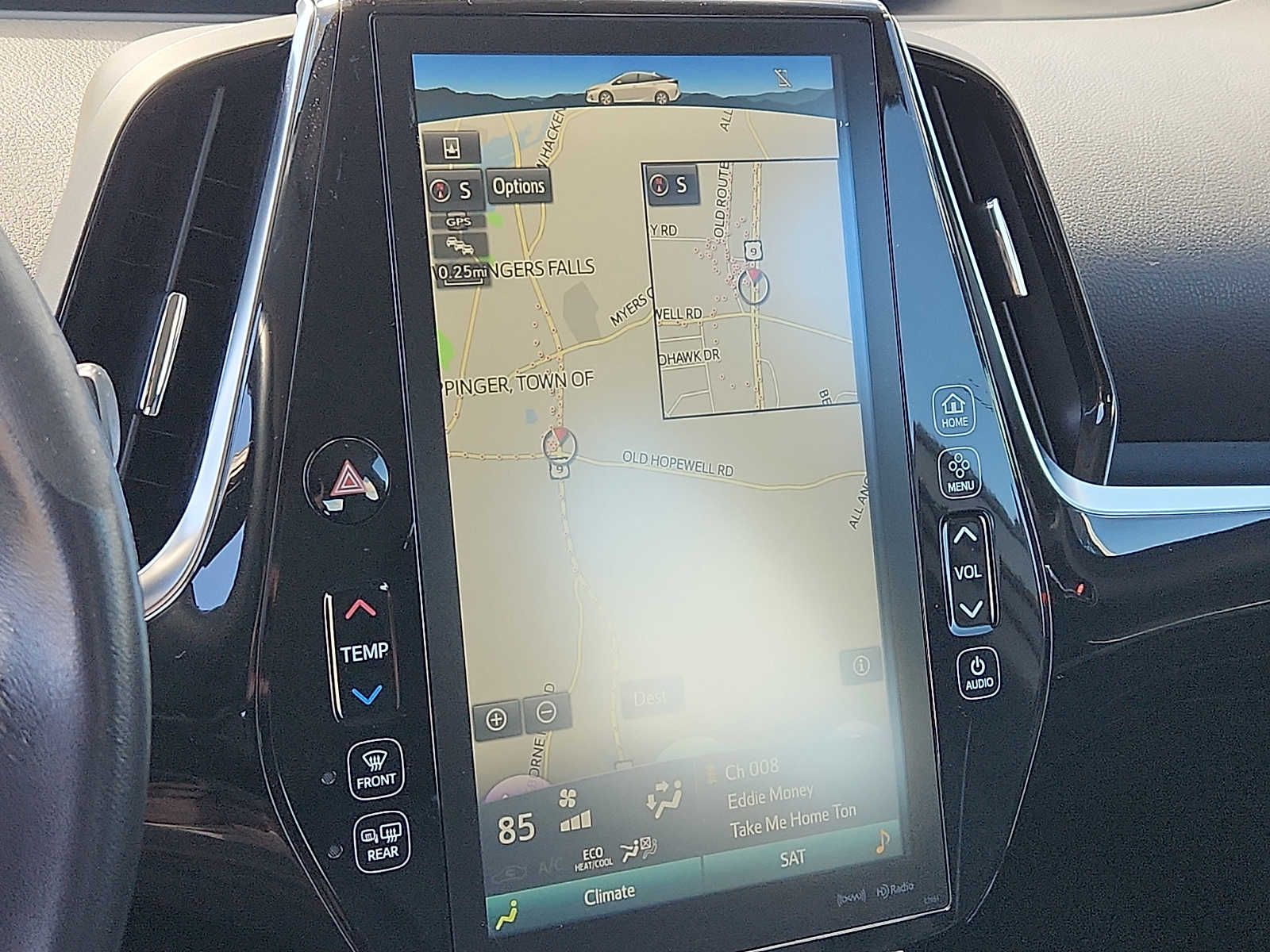 Thumbnail: 2018 Toyota Prius Prime - 19