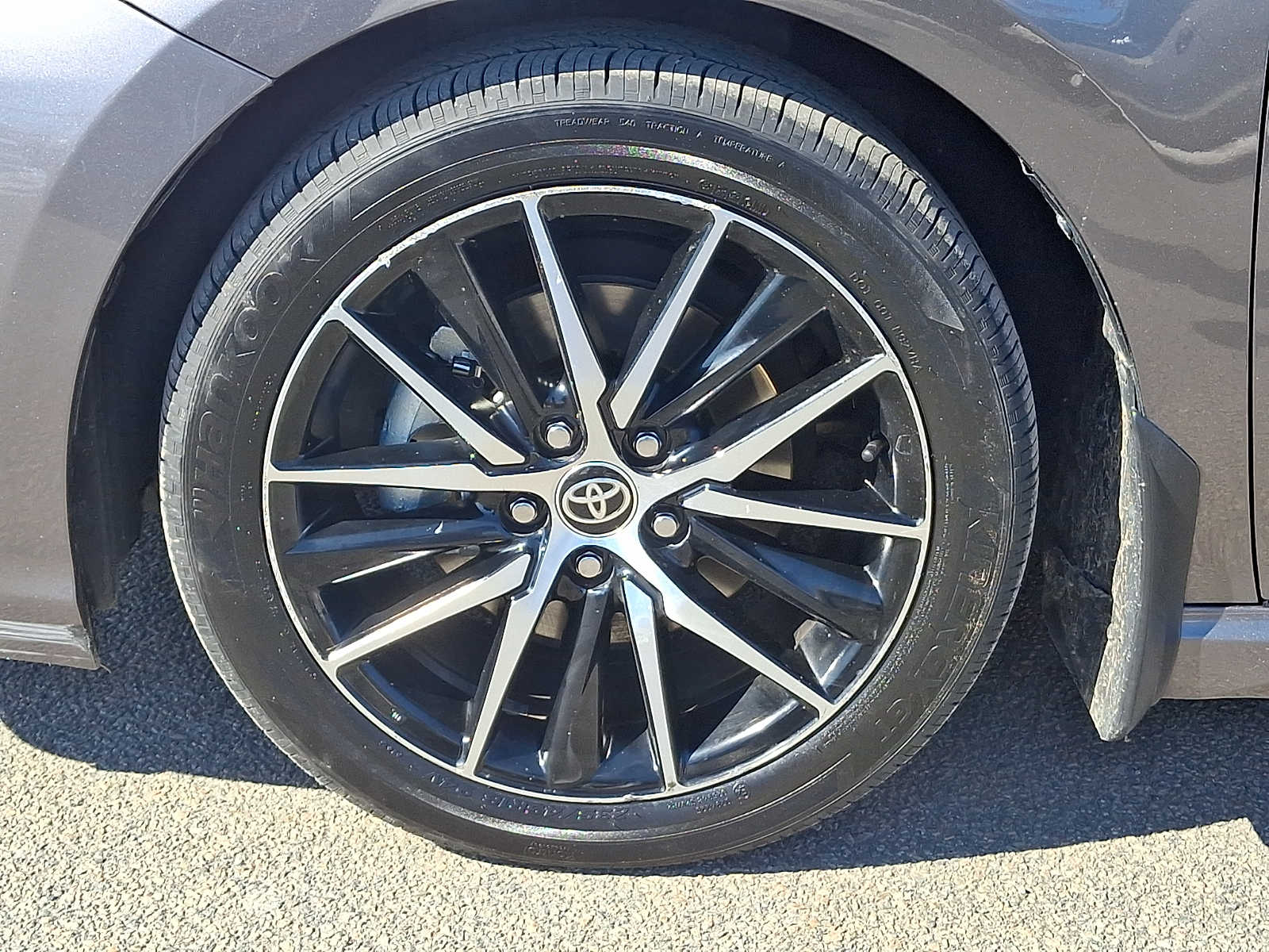 Thumbnail: 2023 Toyota Camry - 11