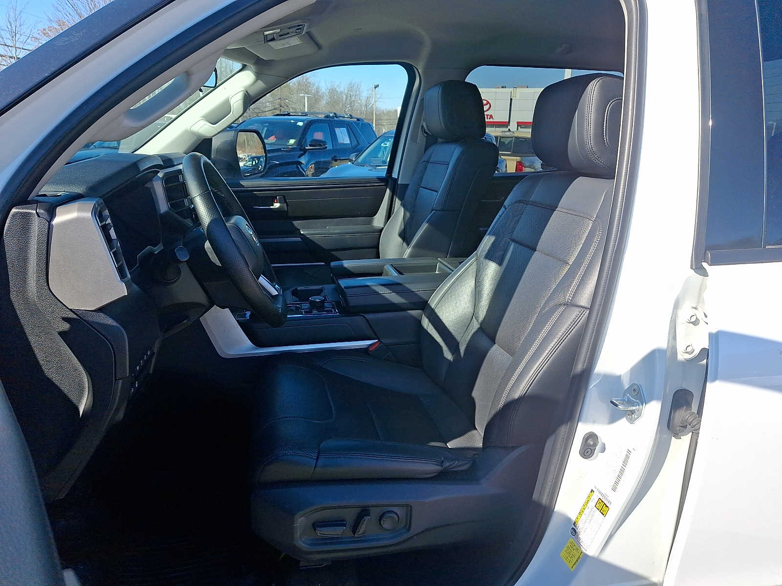 Thumbnail: 2023 Toyota Tundra - 15