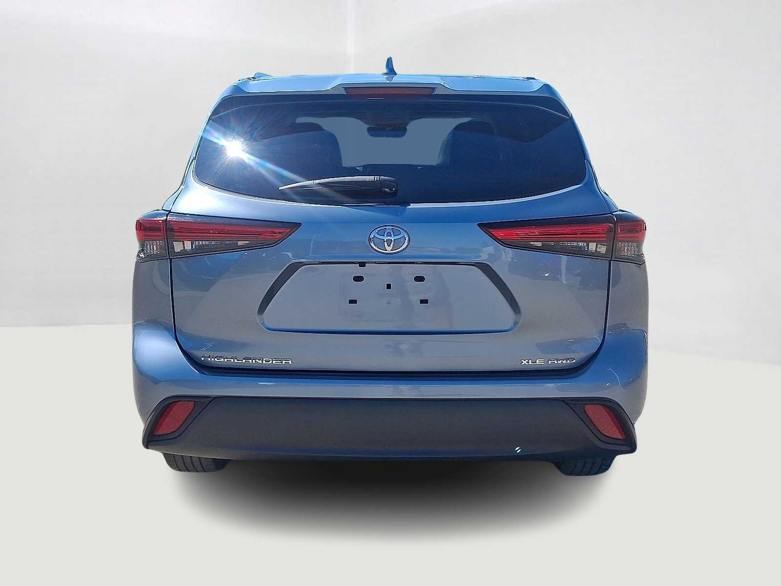 Thumbnail: 2023 Toyota Highlander - 7