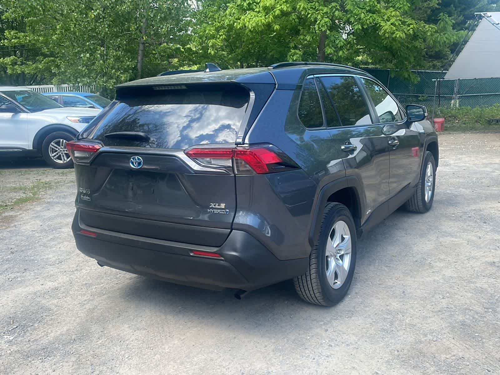 Thumbnail: 2020 Toyota RAV4 - 9