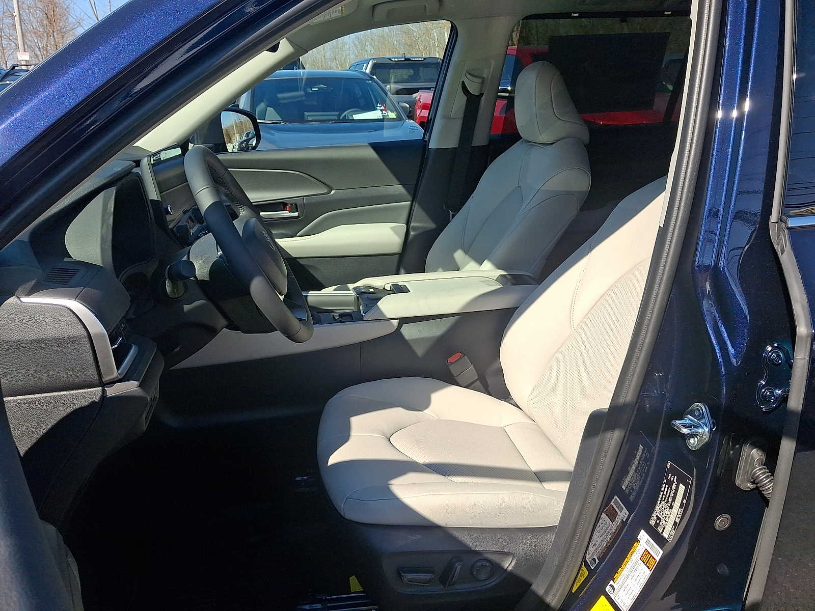 Thumbnail: 2026 Toyota Grand Highlander - 12