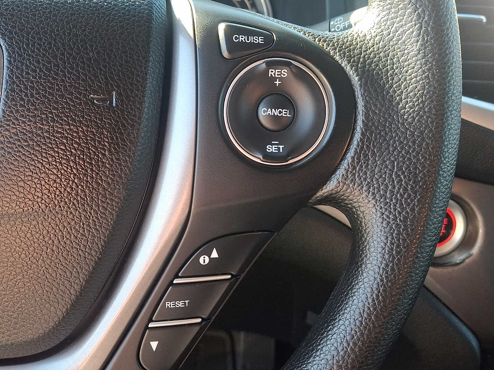 Thumbnail: 2018 Honda Pilot - 22