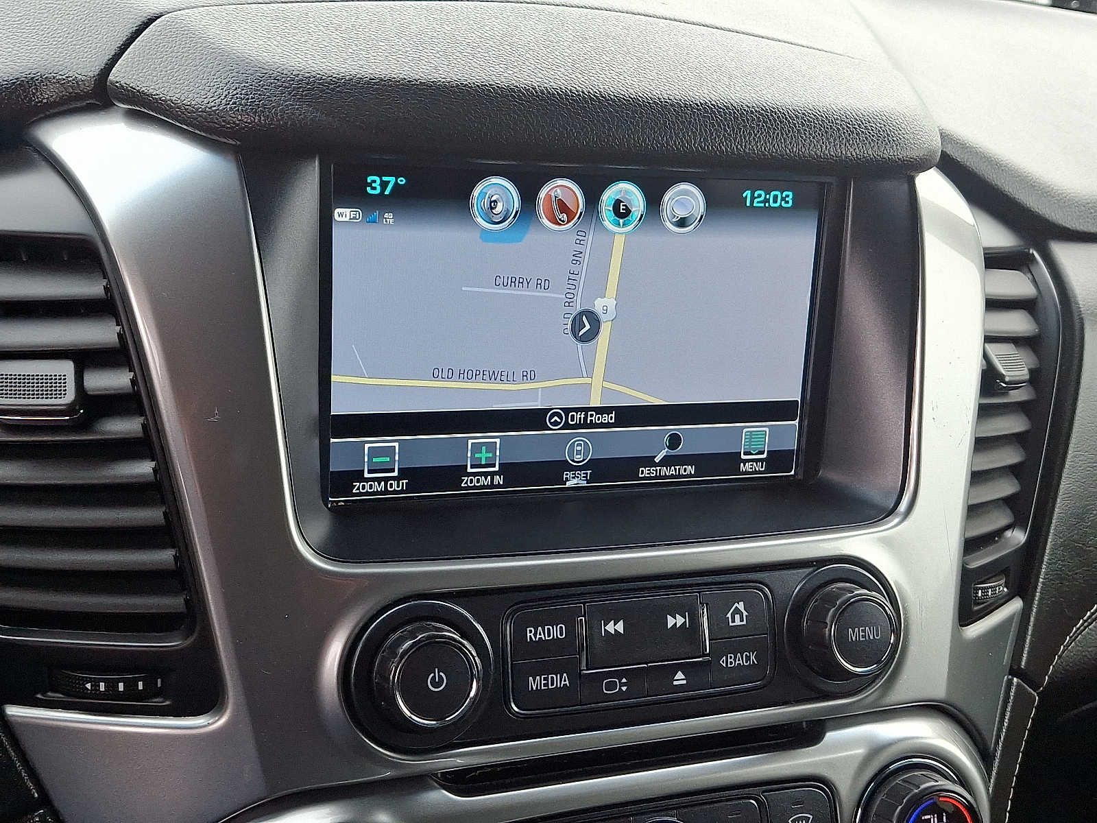 Thumbnail: 2018 Chevrolet Tahoe - 18