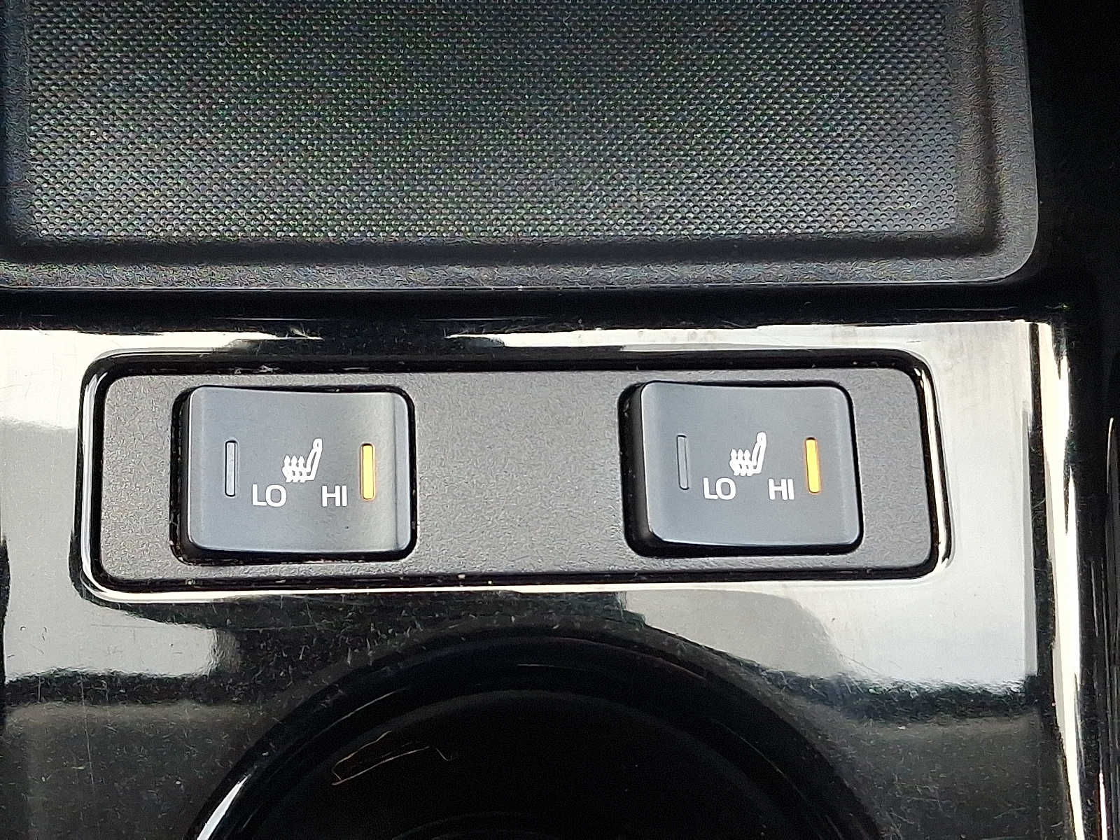 Thumbnail: 2020 Toyota Prius Prime - 27