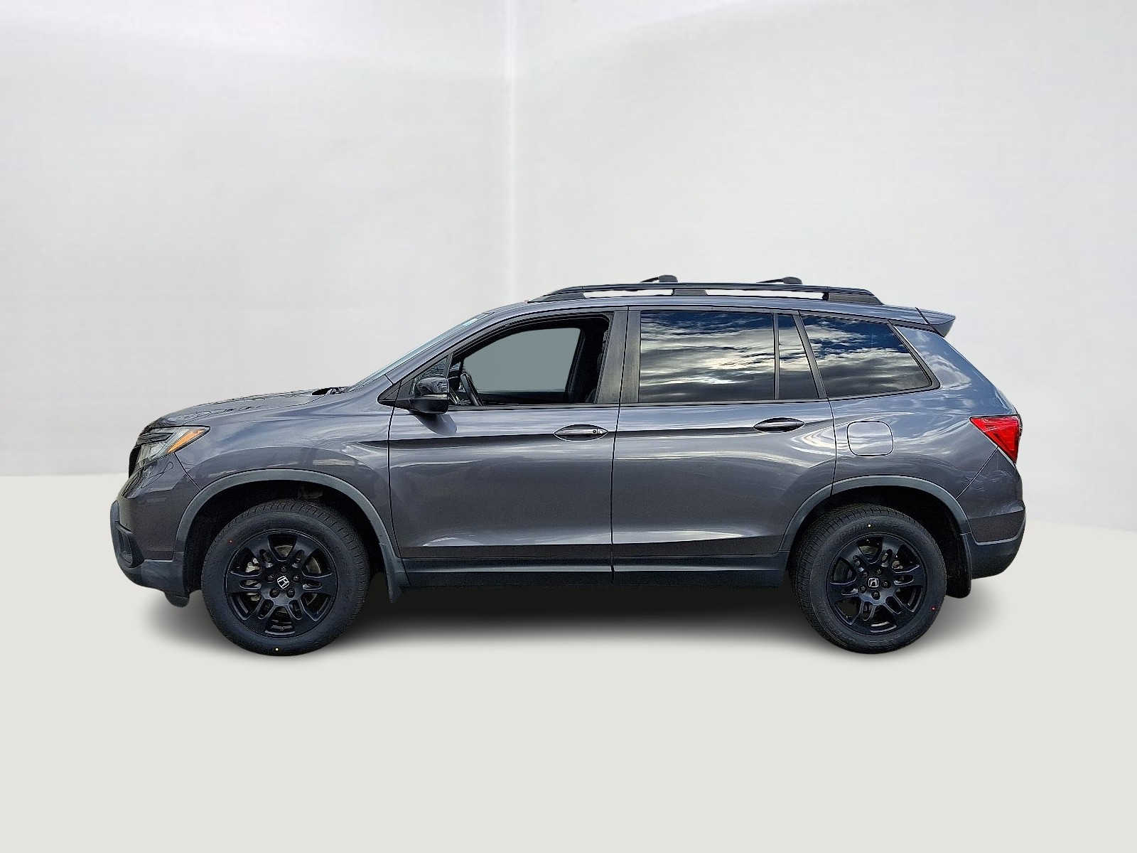 Thumbnail: 2019 Honda Passport - 8