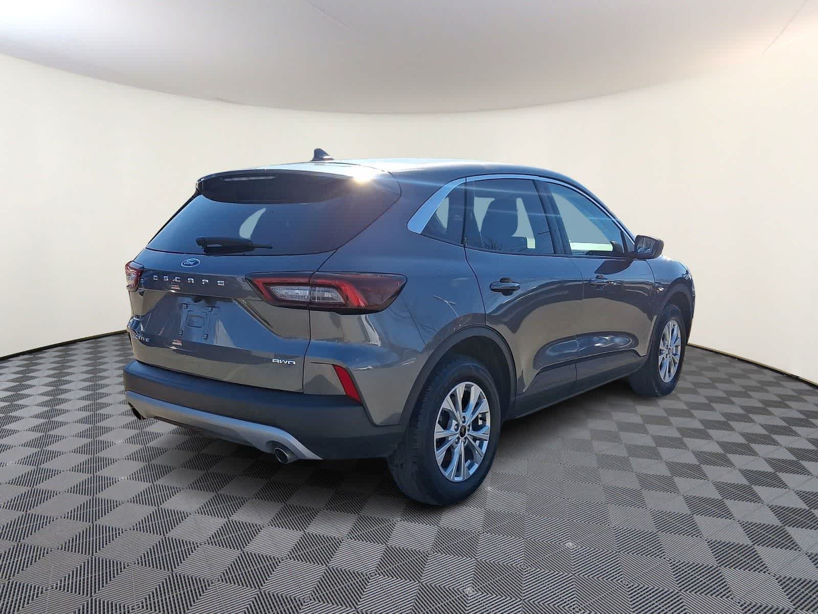 Thumbnail: 2024 Ford Escape - 5