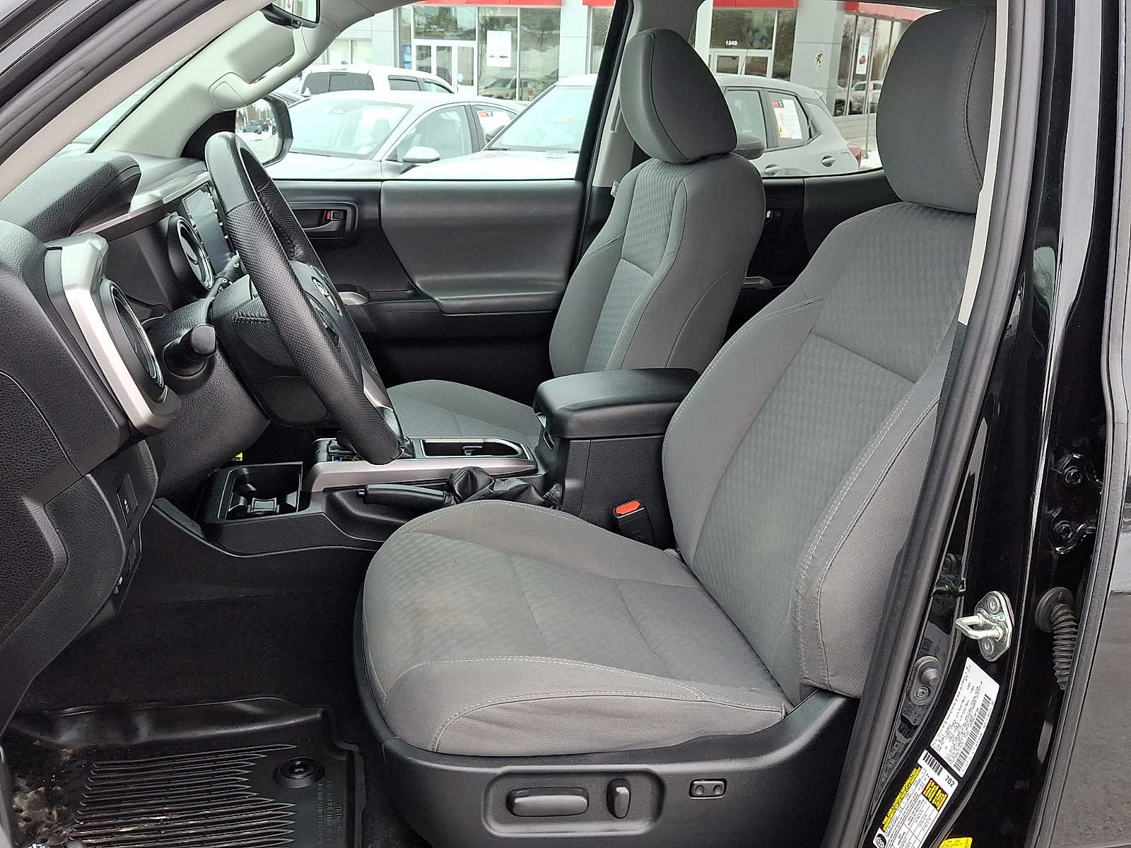 Thumbnail: 2020 Toyota Tacoma - 16