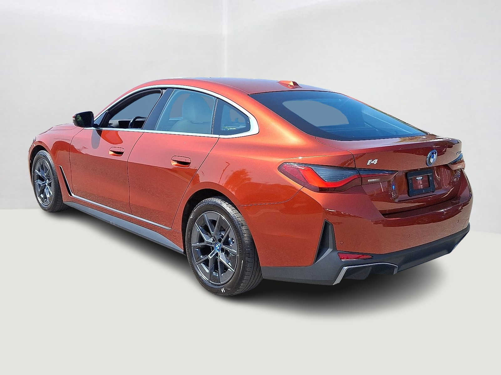 Thumbnail: 2023 BMW i4 - 7