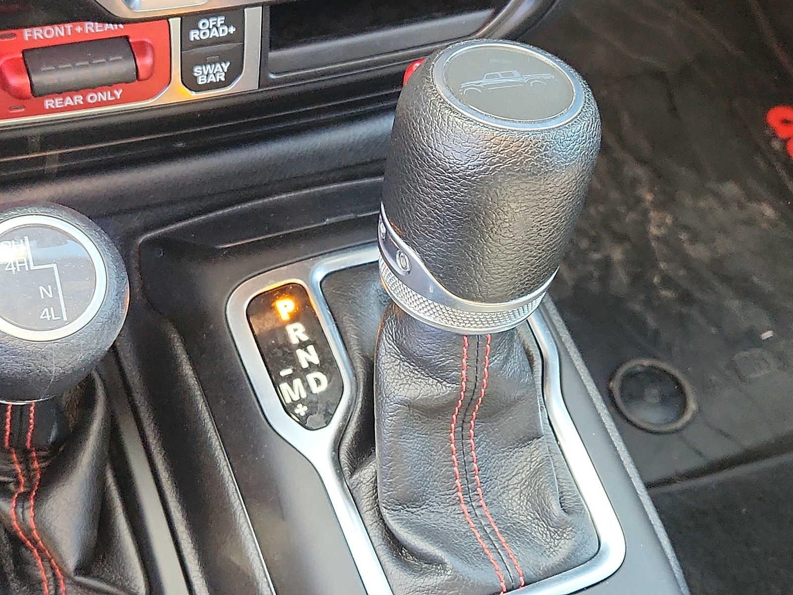 Thumbnail: 2023 Jeep Gladiator - 15