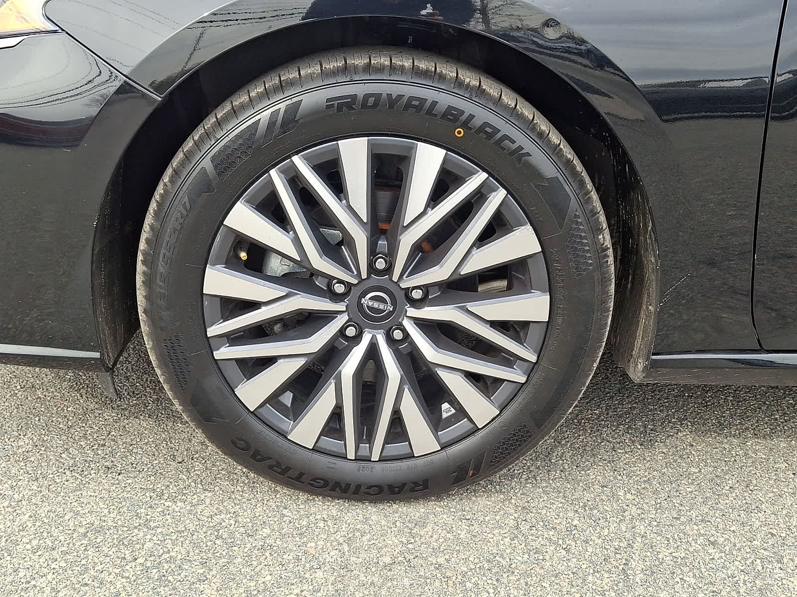 Thumbnail: 2024 Nissan Altima - 9