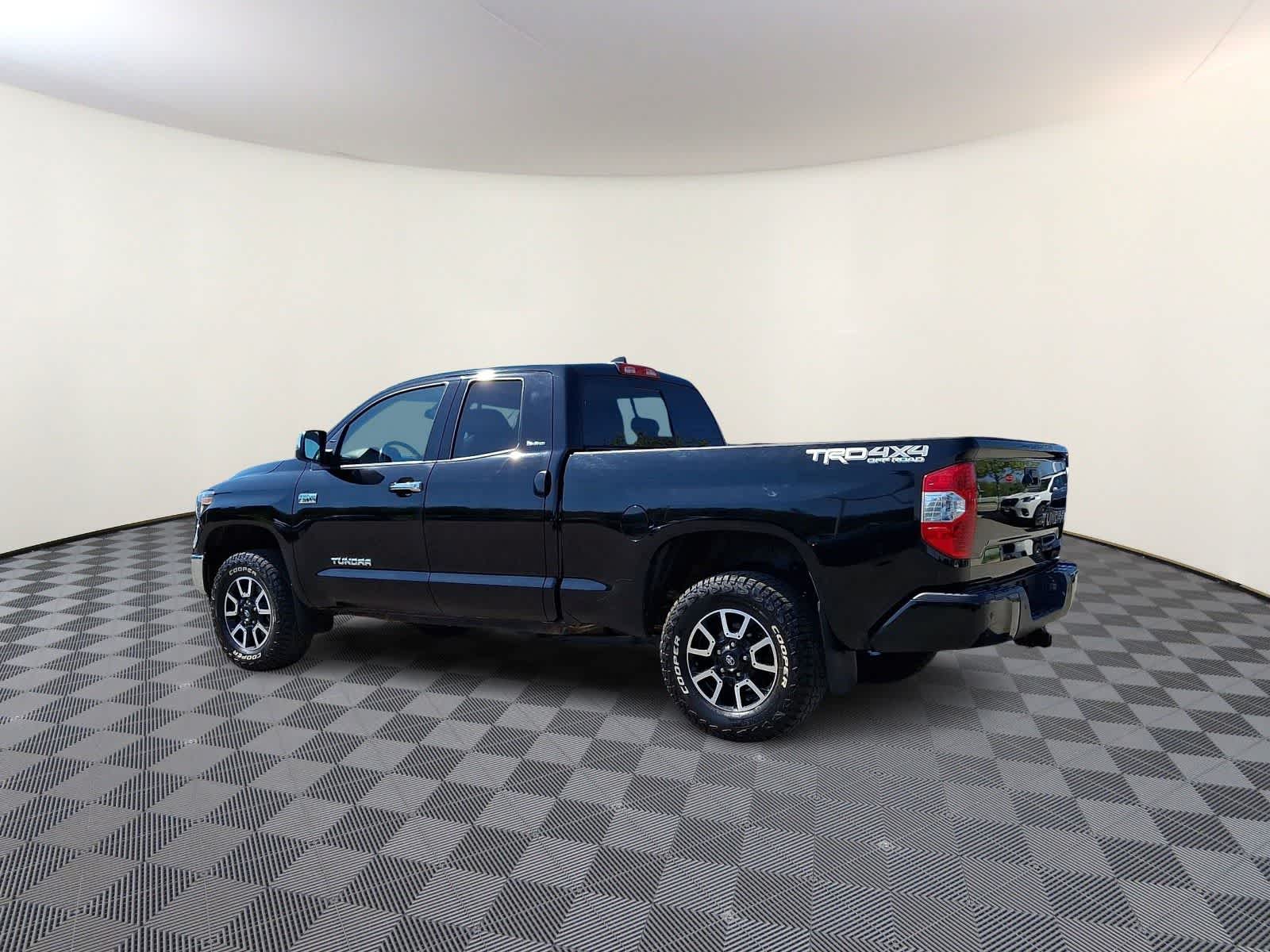 Thumbnail: 2020 Toyota Tundra - 9