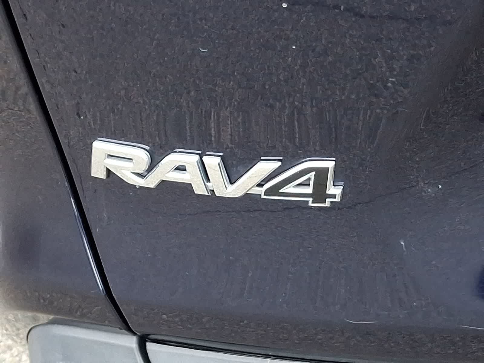 Thumbnail: 2022 Toyota RAV4 - 32