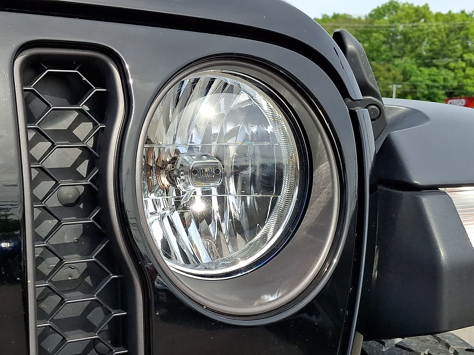 Thumbnail: 2021 Jeep Gladiator - 10