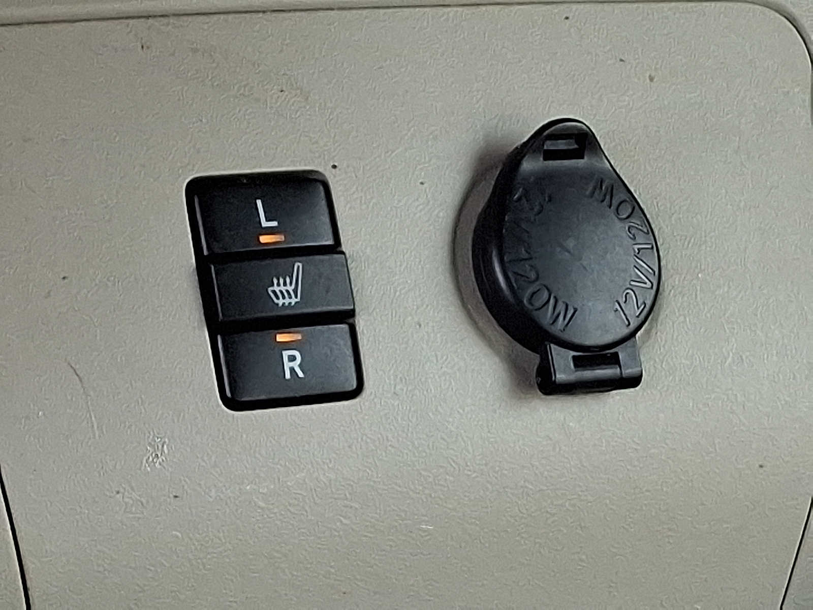 Thumbnail: 2010 Toyota Prius - 27