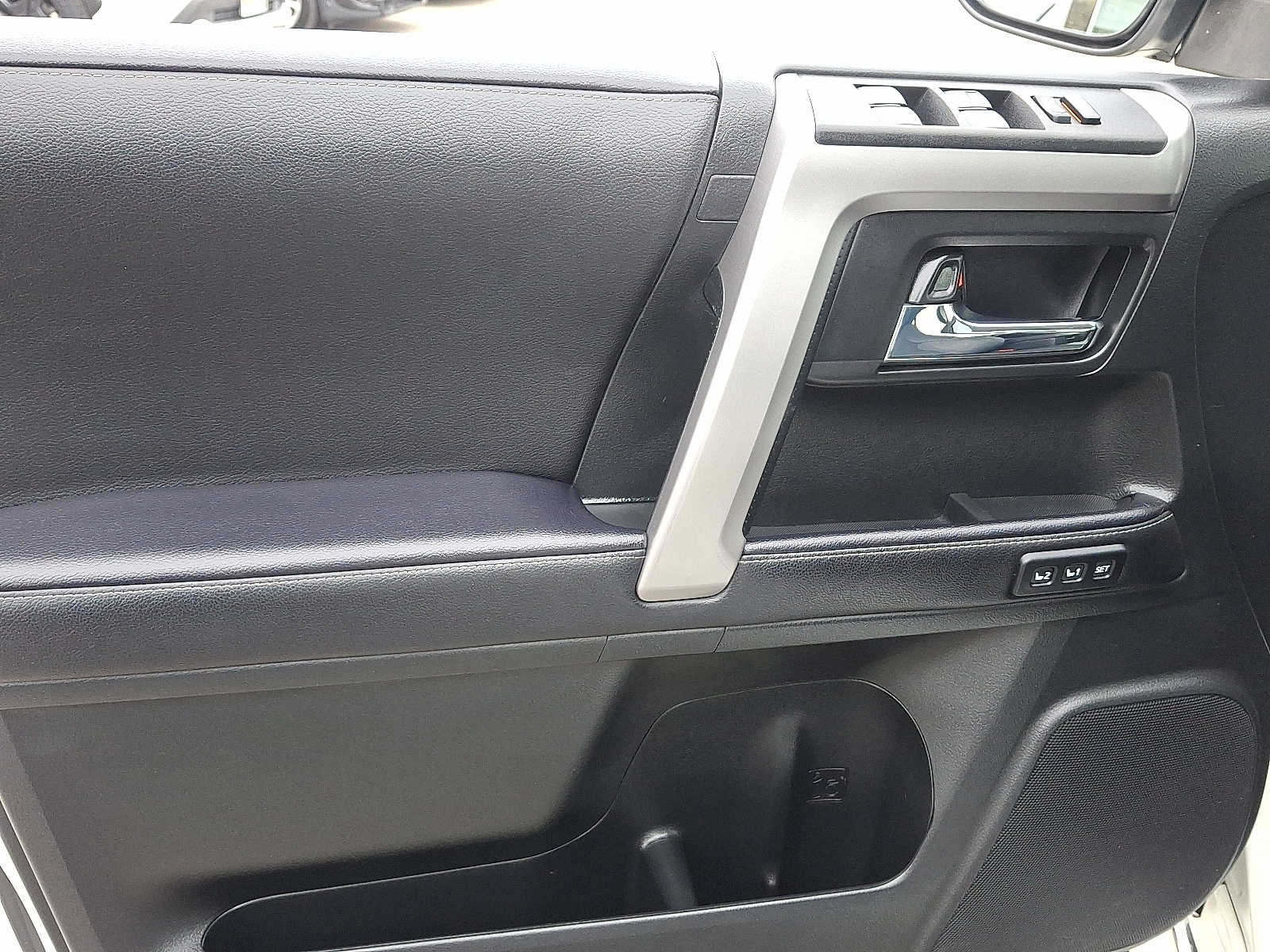 Thumbnail: 2022 Toyota 4Runner - 15