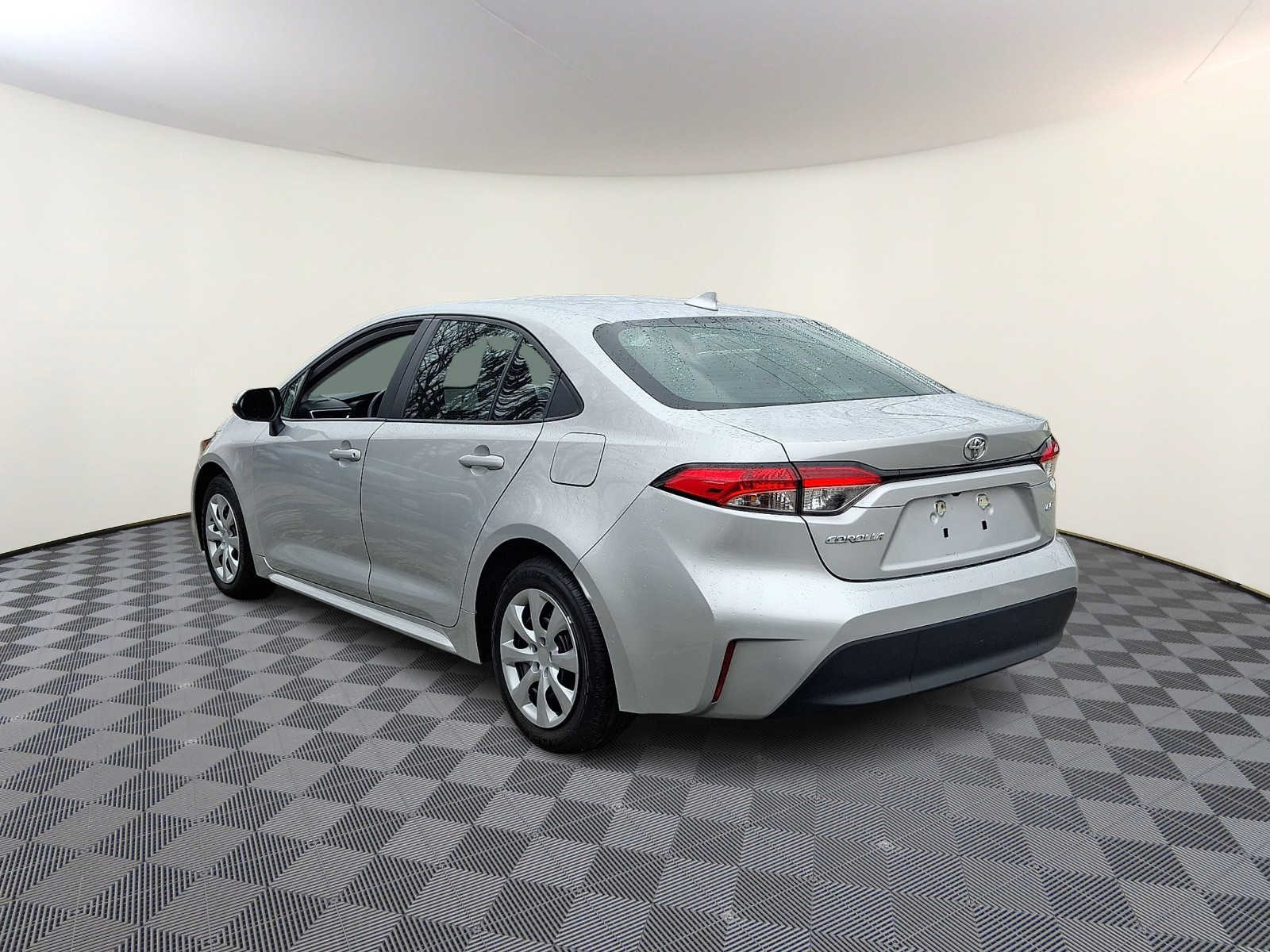 Thumbnail: 2024 Toyota Corolla - 9