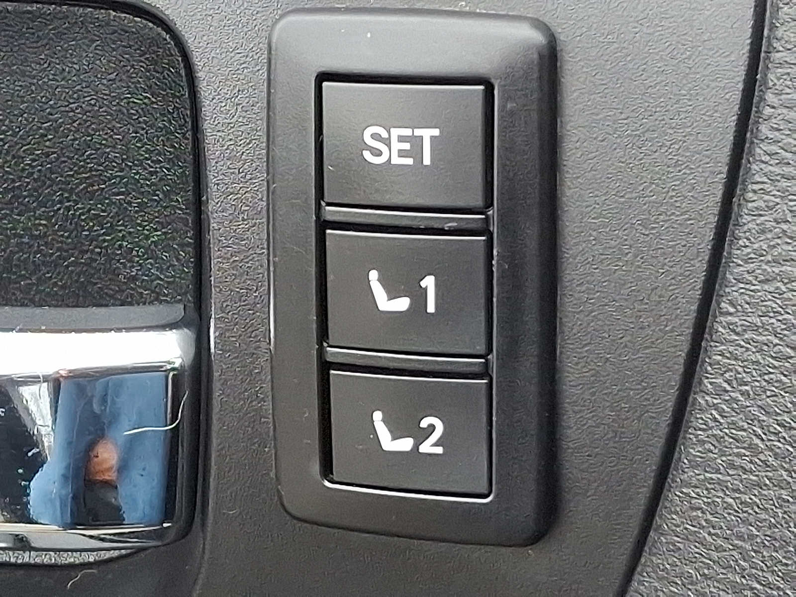 Thumbnail: 2019 Toyota Tundra - 27