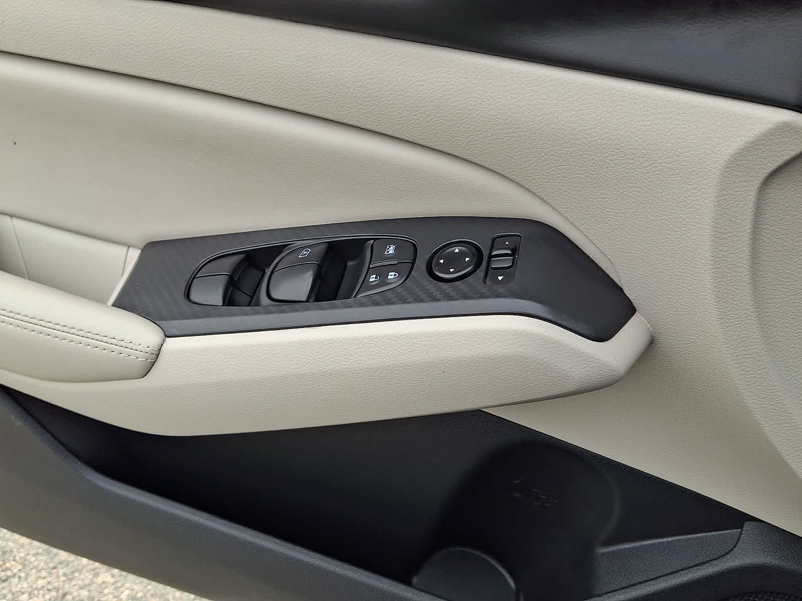 Thumbnail: 2024 Nissan Altima - 25