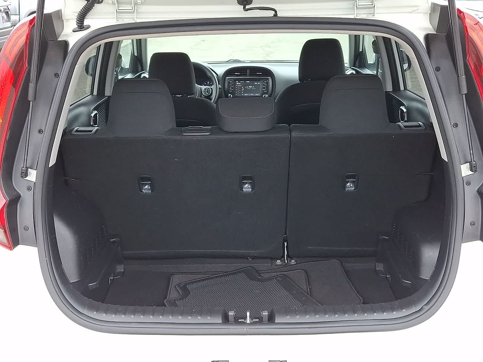 Thumbnail: 2021 Kia Soul - 29