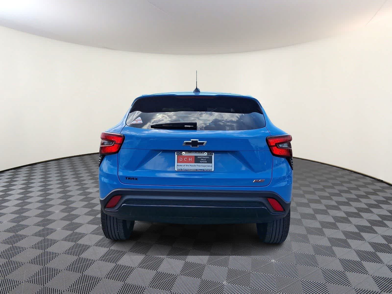 Thumbnail: 2024 Chevrolet Trax - 6