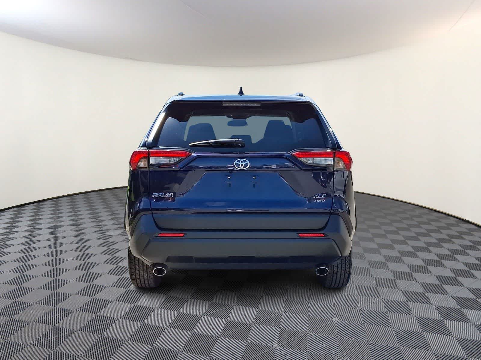 Thumbnail: 2024 Toyota RAV4 - 7